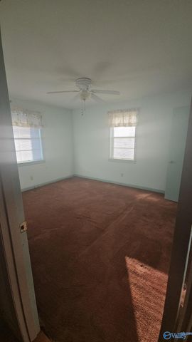 80 Wagnon Ferry Road, Gadsden, AL 35901