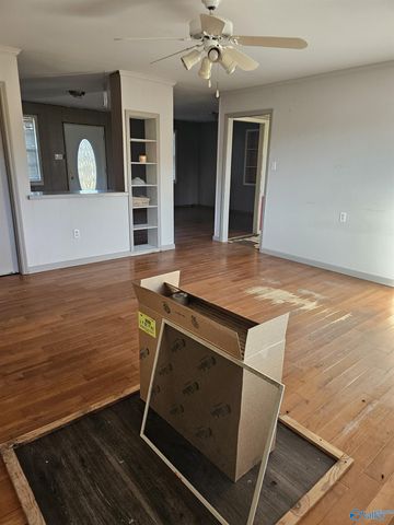 80 Wagnon Ferry Road, Gadsden, AL 35901