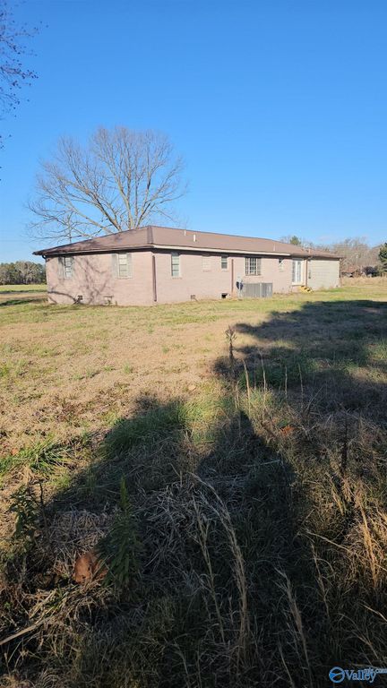 80 Wagnon Ferry Road, Gadsden, AL 35901