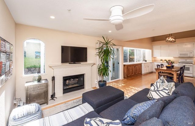 4125 Fireside Ct, Napa, CA 94558