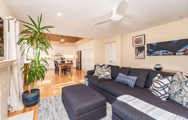 4125 Fireside Ct, Napa, CA 94558