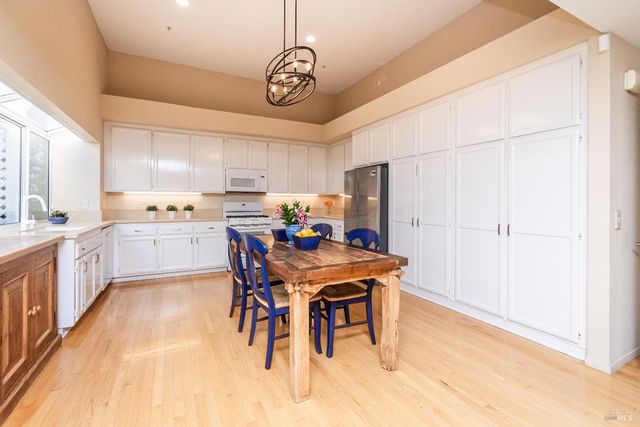 4125 Fireside Ct, Napa, CA 94558