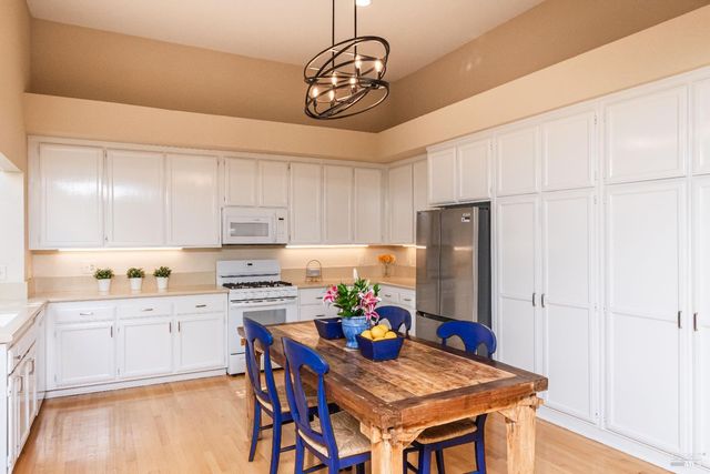 4125 Fireside Ct, Napa, CA 94558