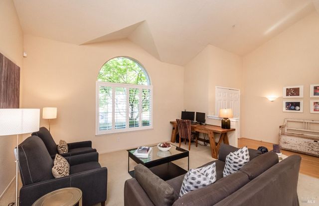 4125 Fireside Ct, Napa, CA 94558