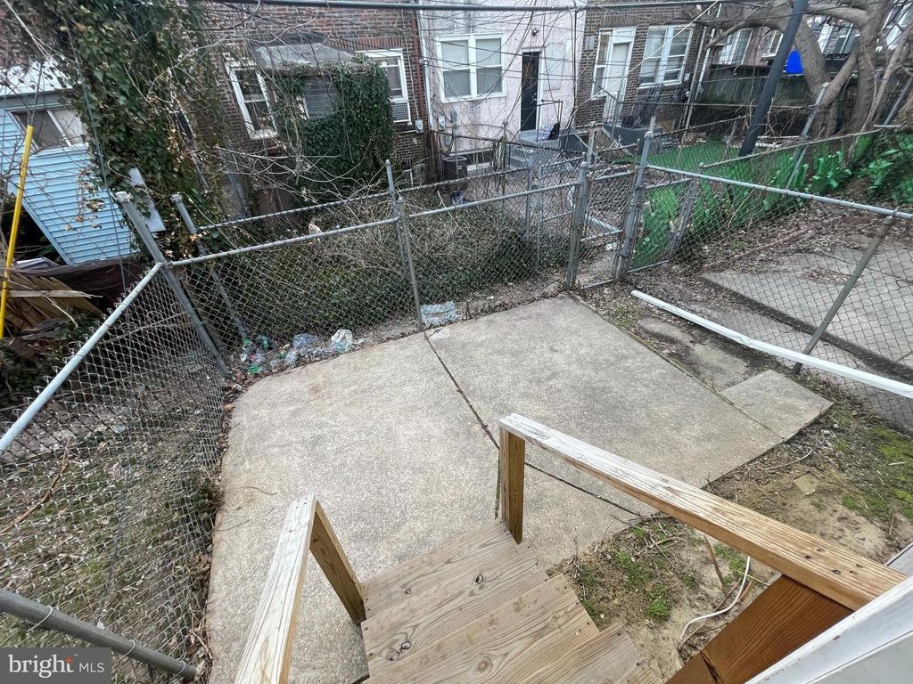 2556 S ROBINSON ST, Philadelphia, PA 19142
