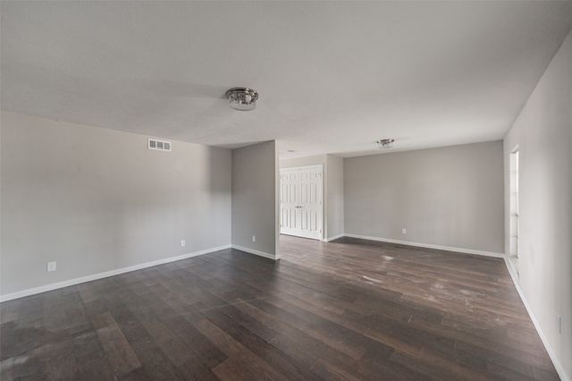 6422 Faircove Circle, Garland, TX 75043