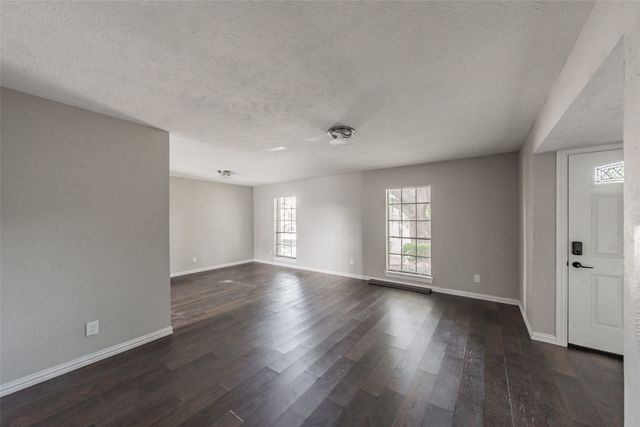 6422 Faircove Circle, Garland, TX 75043