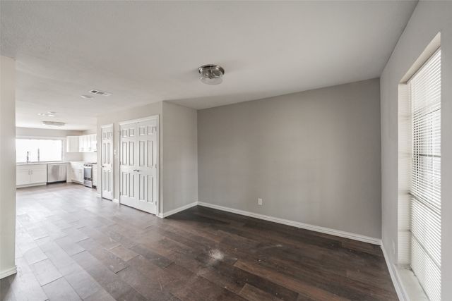 6422 Faircove Circle, Garland, TX 75043