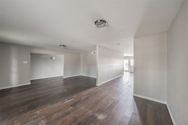 6422 Faircove Circle, Garland, TX 75043