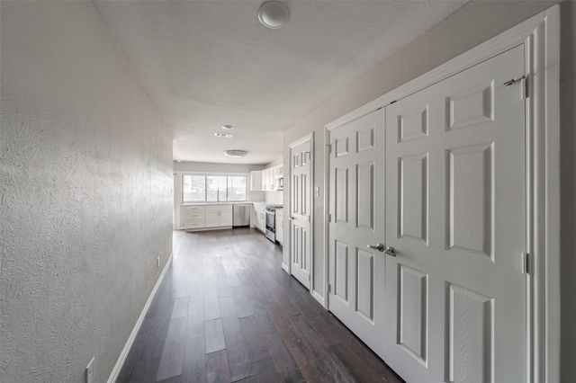 6422 Faircove Circle, Garland, TX 75043