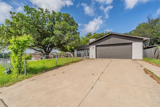 6422 Faircove Circle, Garland, TX 75043