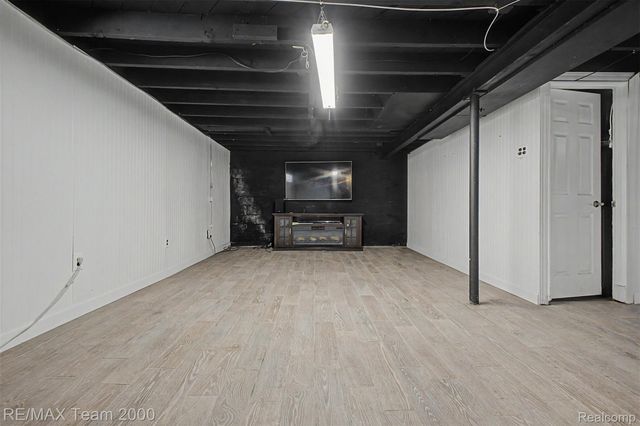 4467 Pardee Avenue, Dearborn Heights, MI 48125