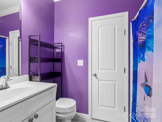 83 Moss Hill Drive, Hendersonville, NC 28792