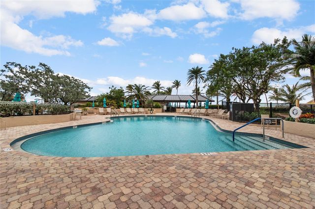 4900 N Ocean Blvd 705, Lauderdale By The Sea, FL 33308