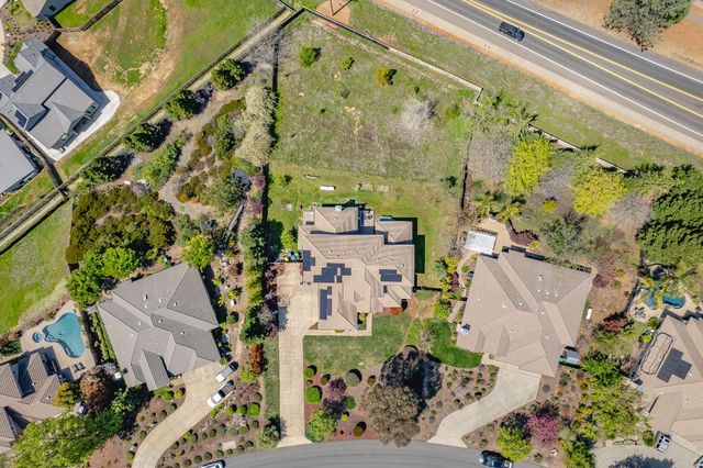 3521 Foxmore Ln, Rescue, CA 95672