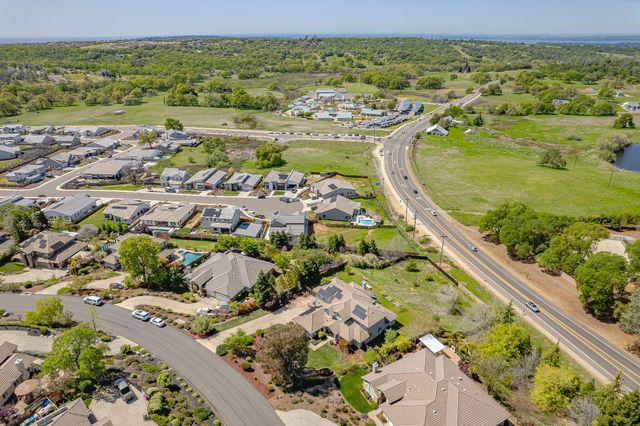 3521 Foxmore Ln, Rescue, CA 95672