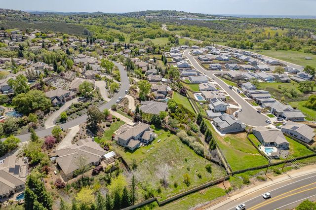 3521 Foxmore Ln, Rescue, CA 95672