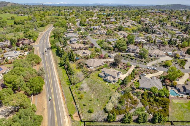 3521 Foxmore Ln, Rescue, CA 95672