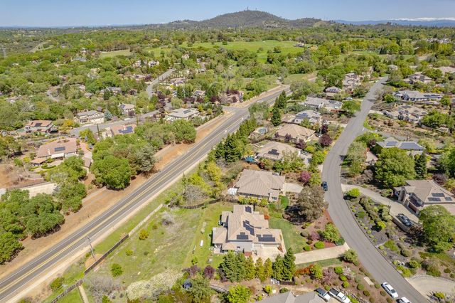 3521 Foxmore Ln, Rescue, CA 95672