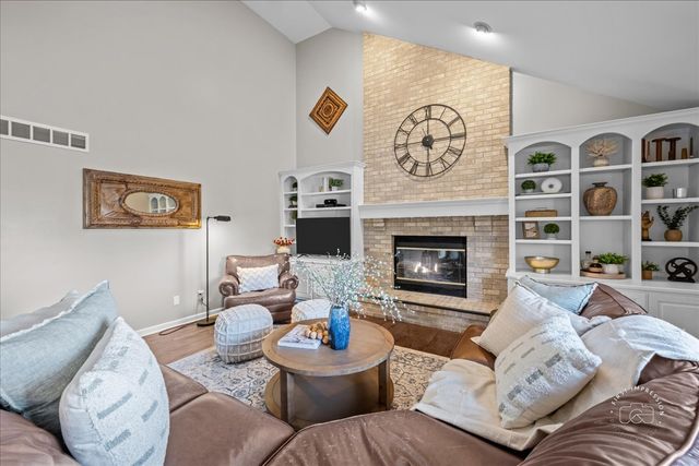 1271 Herrington Road, Geneva, IL 60134