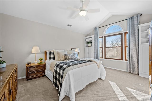 1271 Herrington Road, Geneva, IL 60134