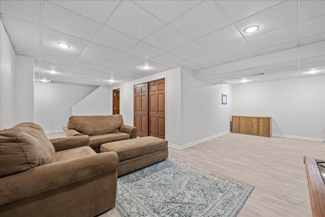 1271 Herrington Road, Geneva, IL 60134