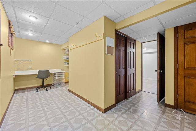 1271 Herrington Road, Geneva, IL 60134