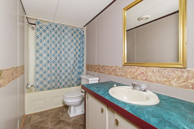 2571 State Route U, Willow Springs, MO 65793