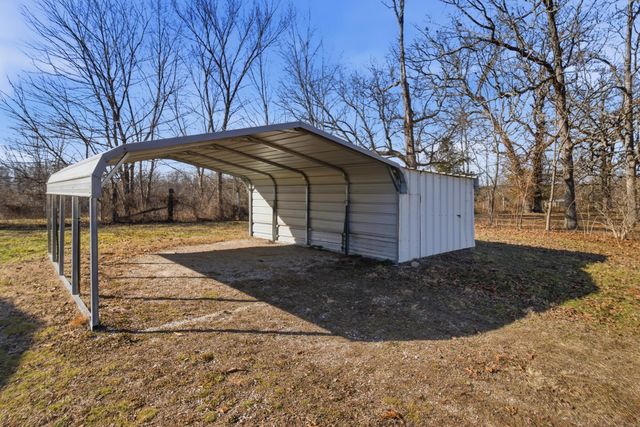 2571 State Route U, Willow Springs, MO 65793