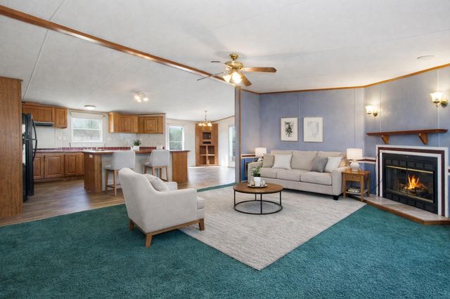 2571 State Route U, Willow Springs, MO 65793