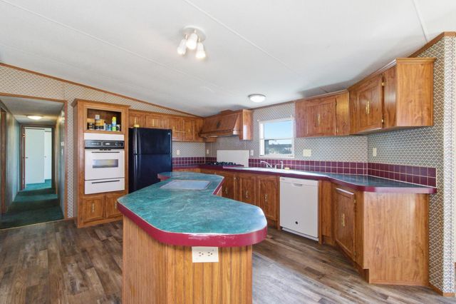 2571 State Route U, Willow Springs, MO 65793