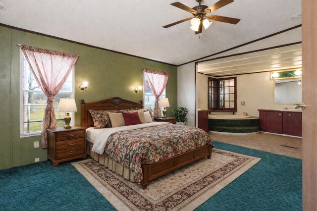 2571 State Route U, Willow Springs, MO 65793