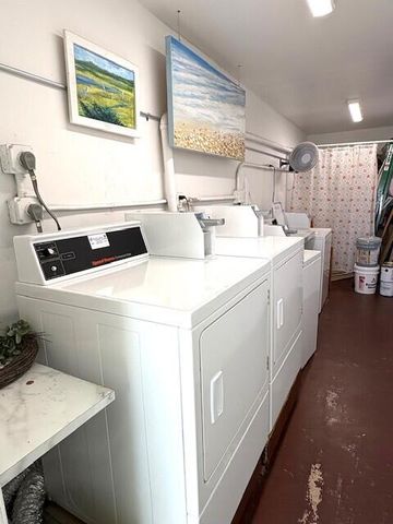 142 Salisbury F, West Palm Beach, FL 33417