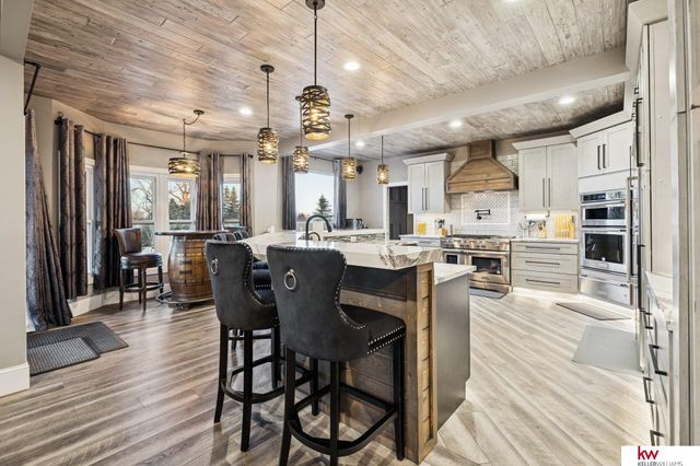 16750 Chutney Drive, Omaha, NE 68136