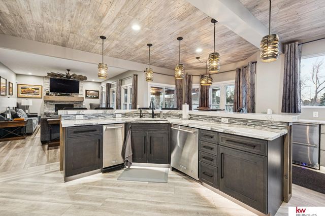 16750 Chutney Drive, Omaha, NE 68136