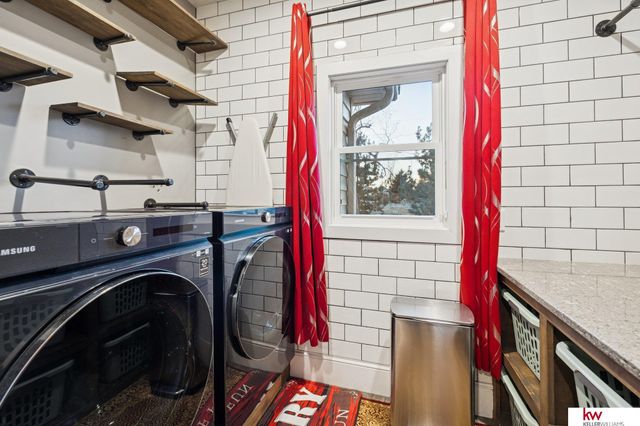 16750 Chutney Drive, Omaha, NE 68136