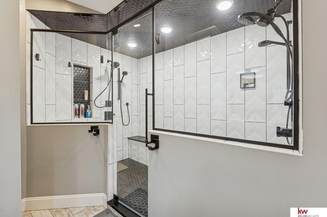 16750 Chutney Drive, Omaha, NE 68136