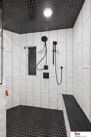 16750 Chutney Drive, Omaha, NE 68136