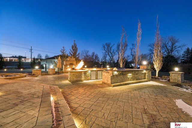 16750 Chutney Drive, Omaha, NE 68136