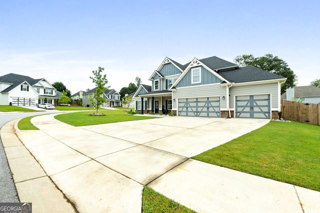 35 Pinehaven Drive, Newnan, GA 30265