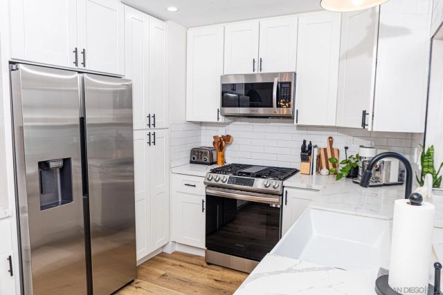 10060 Scripps Vista Way 33, San Diego, CA 92131