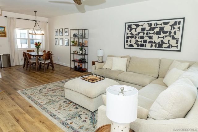 10060 Scripps Vista Way 33, San Diego, CA 92131