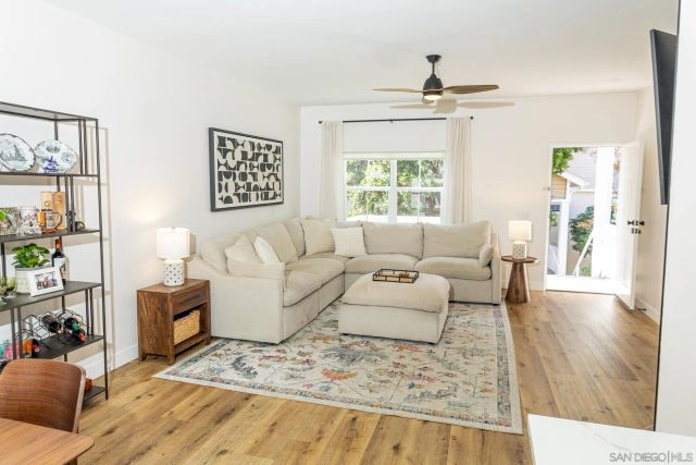 10060 Scripps Vista Way 33, San Diego, CA 92131