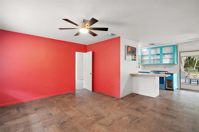 706 MICHIGAN STREET, Mount Dora, FL 32757