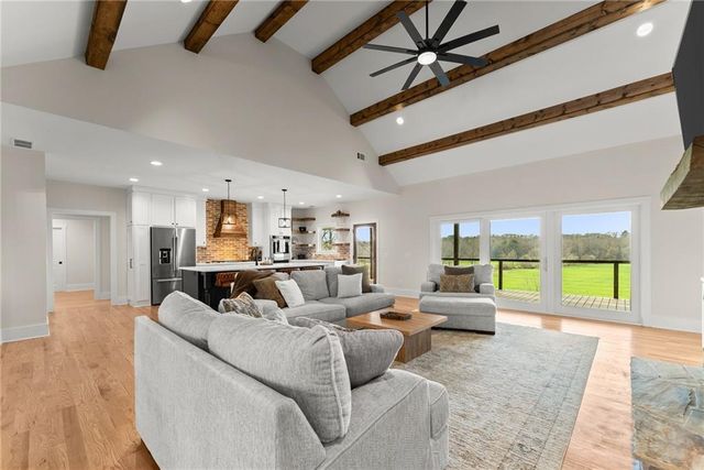 201 Fred Pitts Road, Demorest, GA 30535