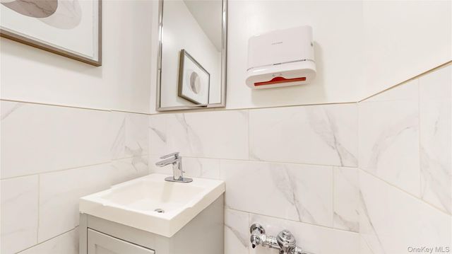 11045 71st Road PS2, Forest Hills, NY 11375