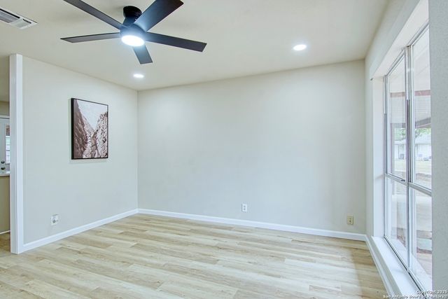 7502 Linfield, San Antonio, TX 78238