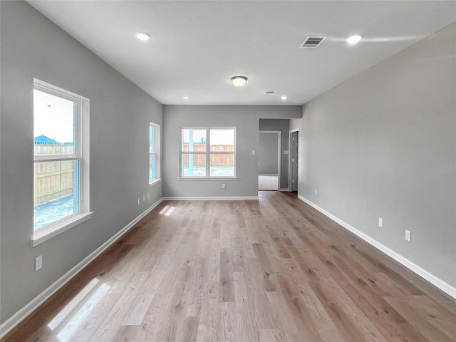 1602 River Scene Trail, Dayton, TX 77535