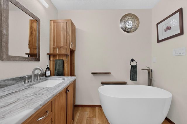 2524 Madre Drive NE, Albuquerque, NM 87112