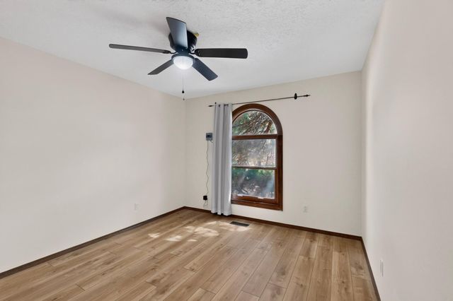2524 Madre Drive NE, Albuquerque, NM 87112